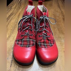 Alegria Kylie Candy Apple Red Plaid Lace-Up Leather Suede Women's Boots Size 39